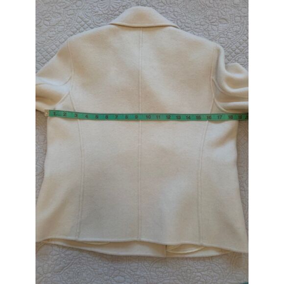 Bloomingdale's Double Breasted Wool/Cashmere blazer/jacket, size10P, Cream. - Picture 6 of 6